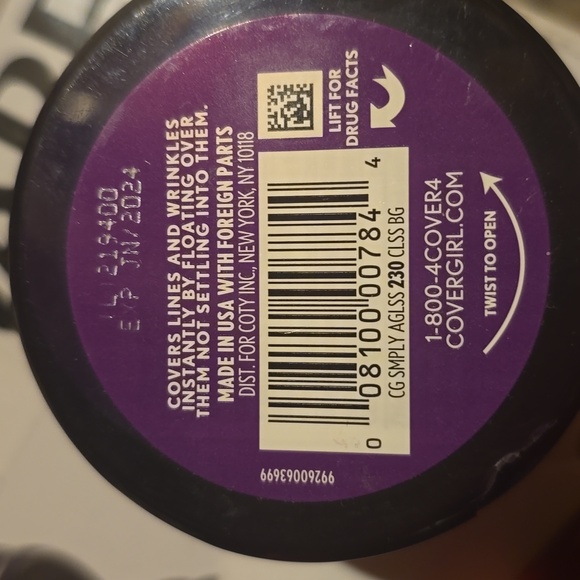 COVERGIRL + OLAY SIMPLY AGELESS FOUNDATION  #230 CLASSIC BEIGE BUNDLE OF 2 - Picture 7 of 8